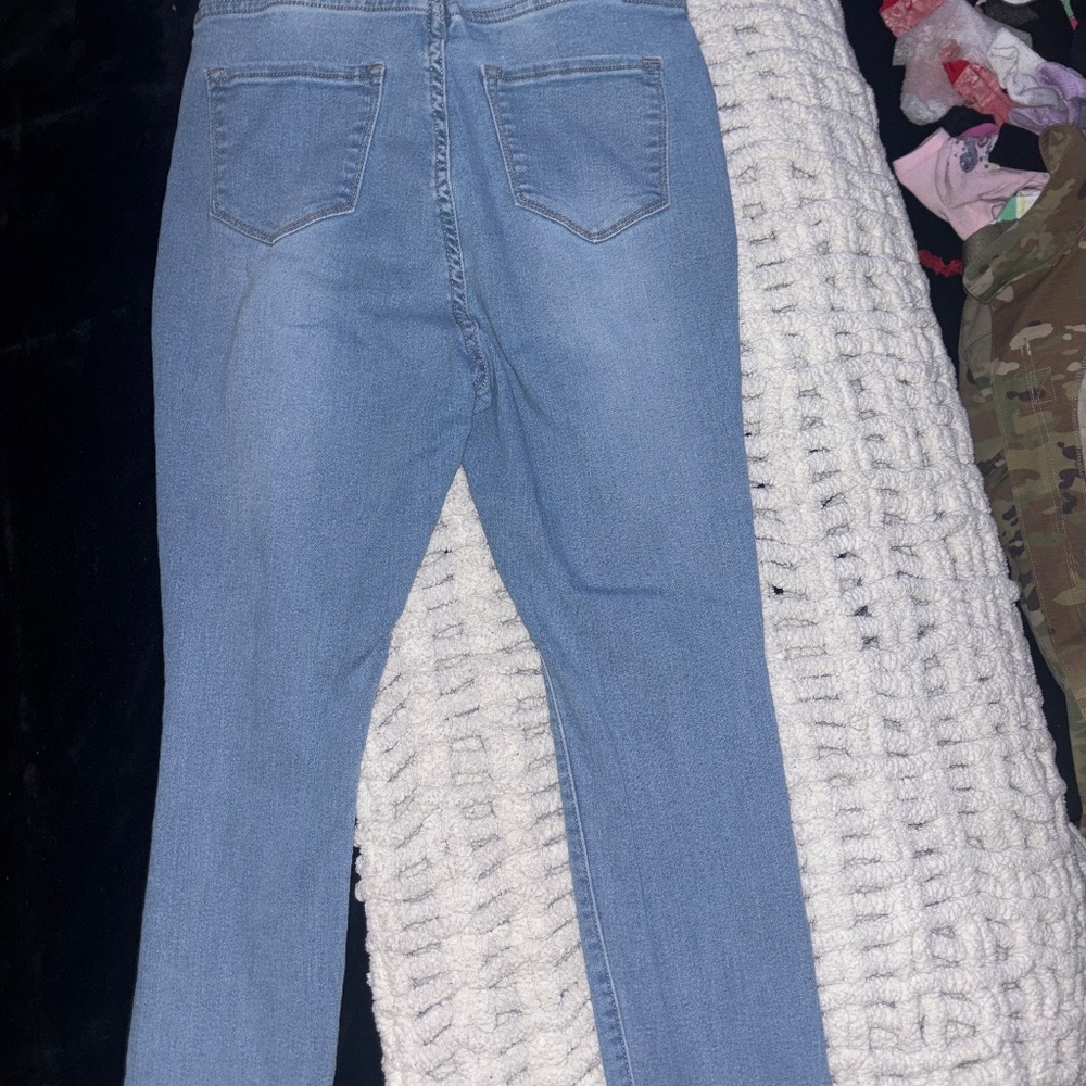 Jeans - Picture 2 of 2